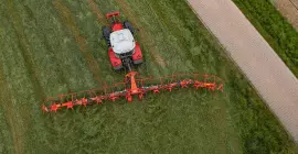 GF 13003 в роботі на полі