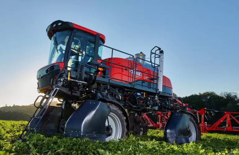 Самохідний обприскувач FIGHTER 3000