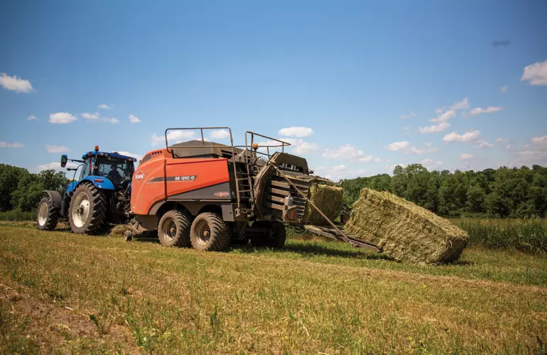 KUHN SB 1290 iD large square baler in the field