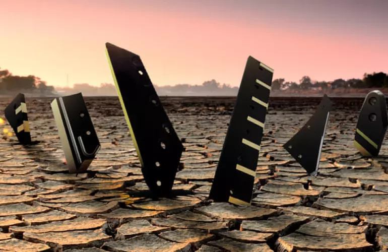 Оригінальні запчастини для плугів