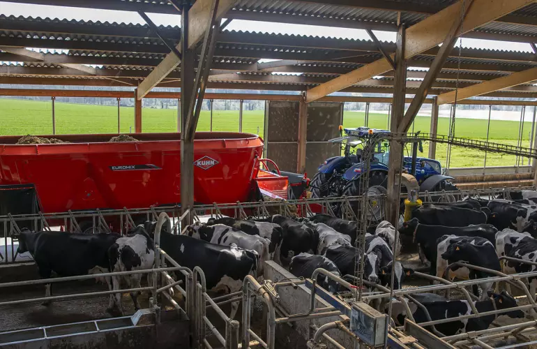 EUROMIX 3 CL в роботі