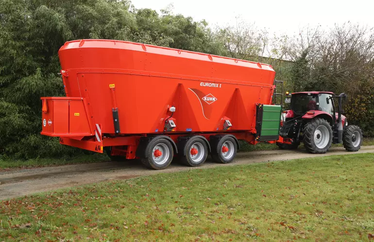 EUROMIX 3 DL в роботі