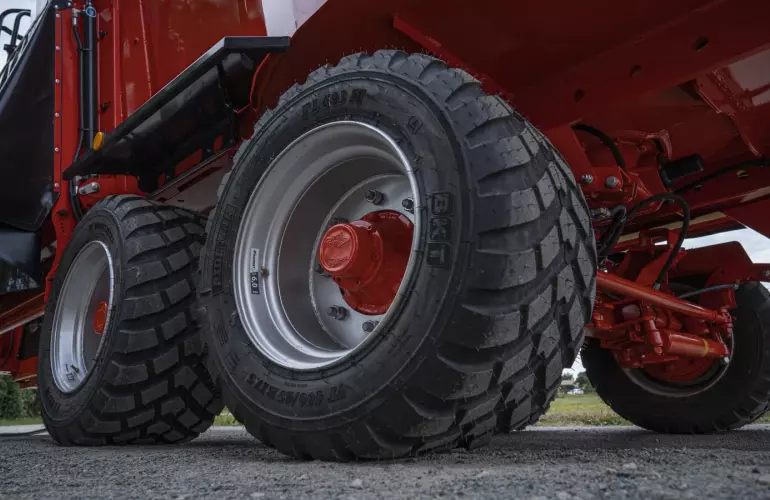 Вісь балансира візка на PROFILE 2 M