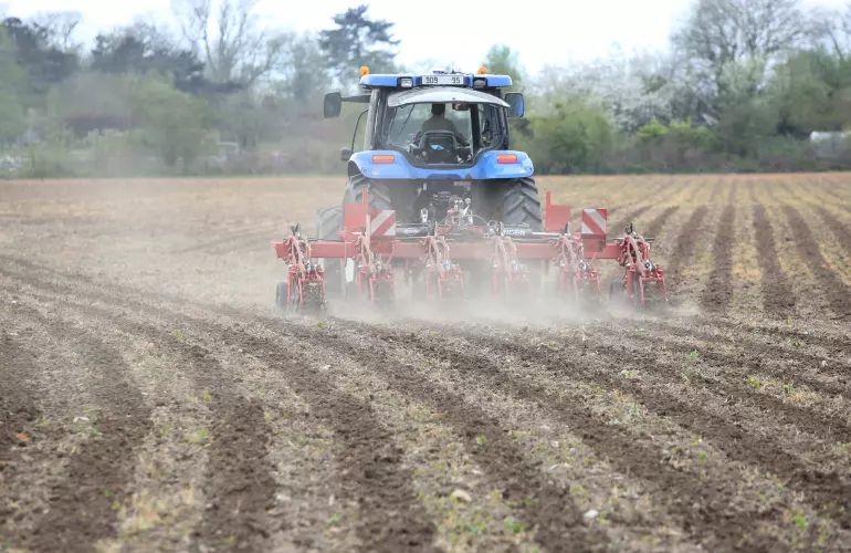 STRIGER 100 дає змогу виконувати шість операцій на оброблюваній смузі