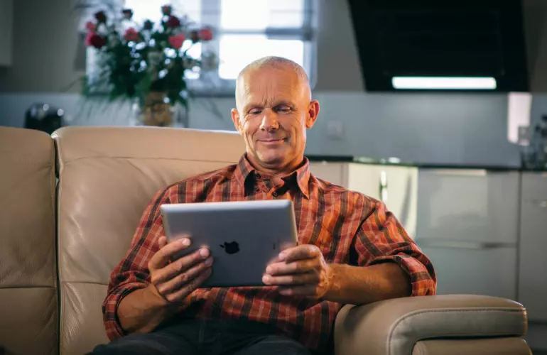 Доступно на ПК, планшеті та смартфоні – створіть свій обліковий запис MyKUHN та передавайте дані за допомогою KUHN Easytransfer.