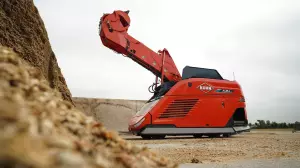 Завантаження автономного самохідного кормозмішувача AURA