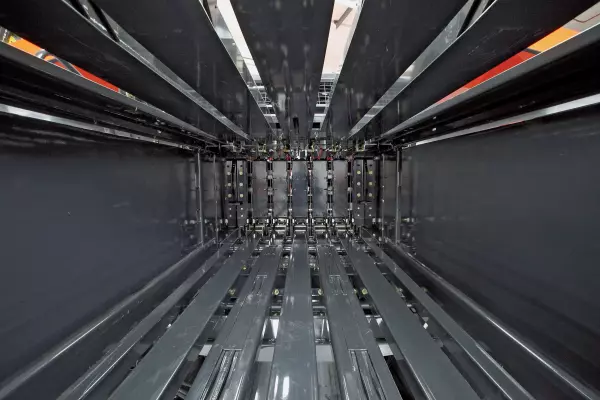 Завдяки пресувальній камері довжиною 3,4 метра SB має достатньо місця для формування ідеального тюка.