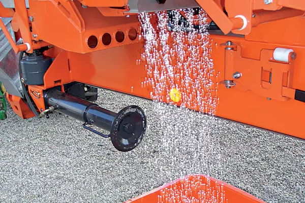 Розкидач добрив AERO GT– Прості налаштування, висока продуктивність і якість