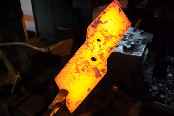 Коване та загартоване долото Olympic