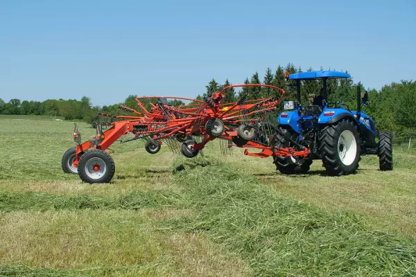 Кліренс понад 75 см на GA 1031