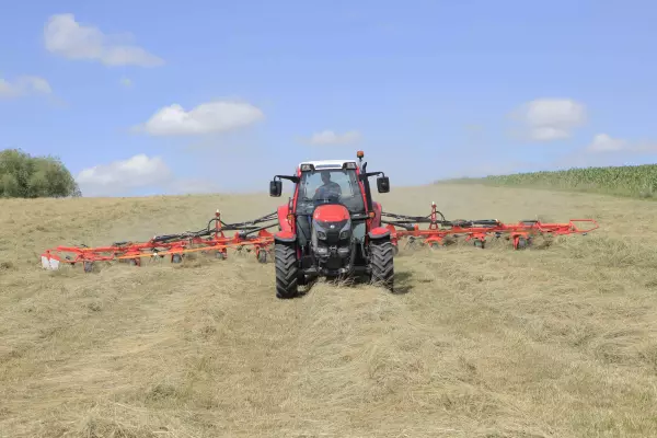 стропи утримують кінці машини