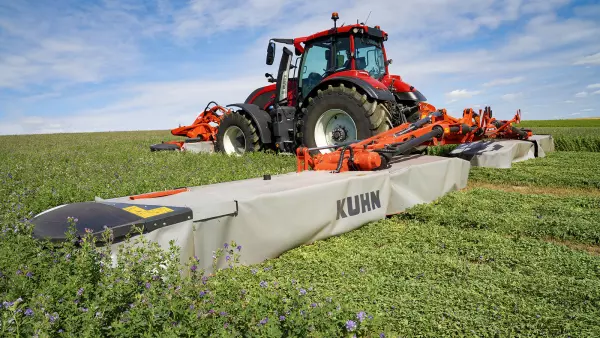 La GMD 15030 limite le tassement en étant compatible avec la stratégie Controlled Traffic Farming (CTF).
