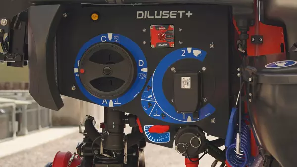 Робота DILUSET+, програмоване заповнення, промивання та відображення рівня заповнення бака в кабіні