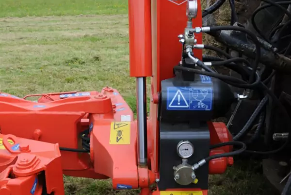 Передок Optidrive доступний для плугів MASTER 183.