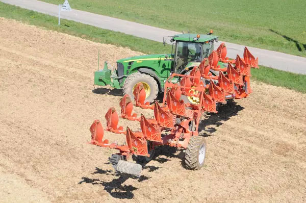 VARI-CHALLENGER на розворотній смузі