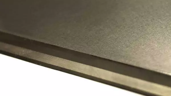 Відвали TRIPLEX з нерівномірних шарів металу – це ексклюзив KUHN для оптимізації рентабельності вашого плуга MASTER 103