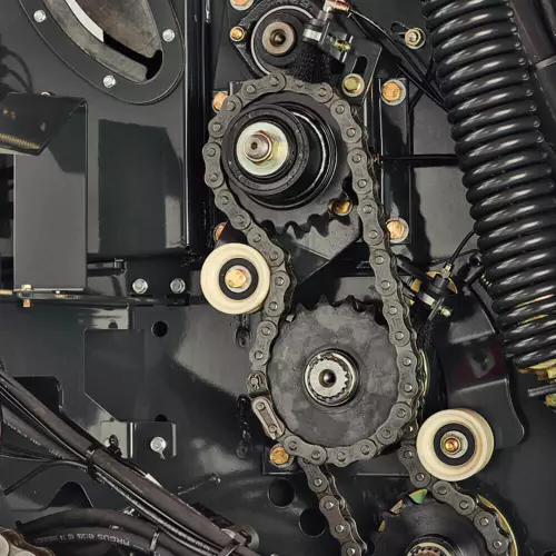 Другий ведений ролик захищає обертання тюка