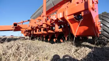 Висівні секції SELECT пантографічної конструкції в робочому положенні