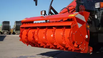 Навантажувальна фрезерна секція SPV Power-Intense довжиною 2,00 м і потужністю 120 к.с. має функцію "додаткова потужність".