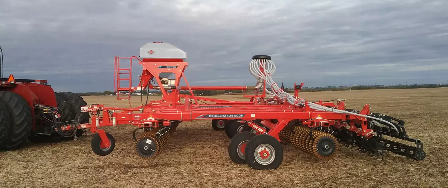 Вигляд сівалки для просапних культур KUHN CCX 9000
