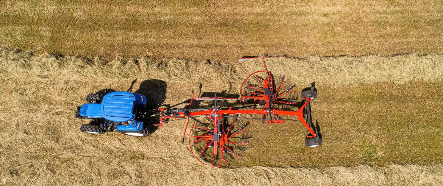 GA 8030 в роботі на луках