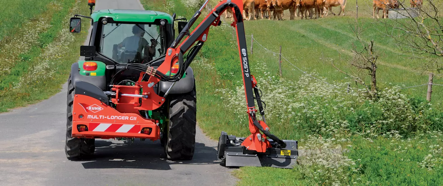 Photo de l'épareuse MULTI-LONGER GII au travail